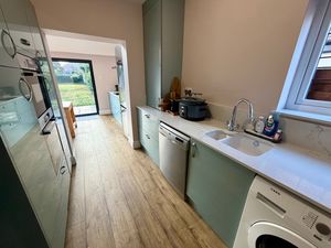 Kitchen- click for photo gallery